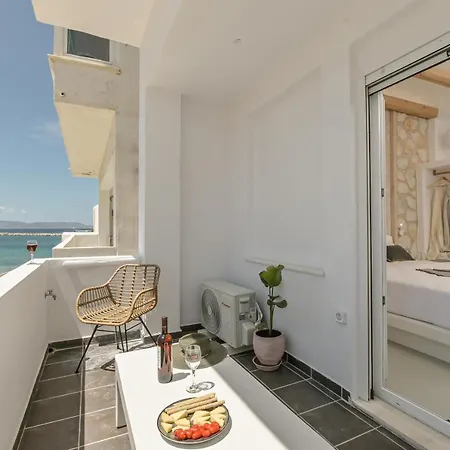 Fleria Seaview דירה *